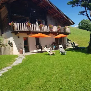Aux Fermes De La Croix, Maison D'hotes, Gasthof