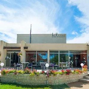 Le - Nouvelle équipe - Groupe Logis Hotel Fleurance